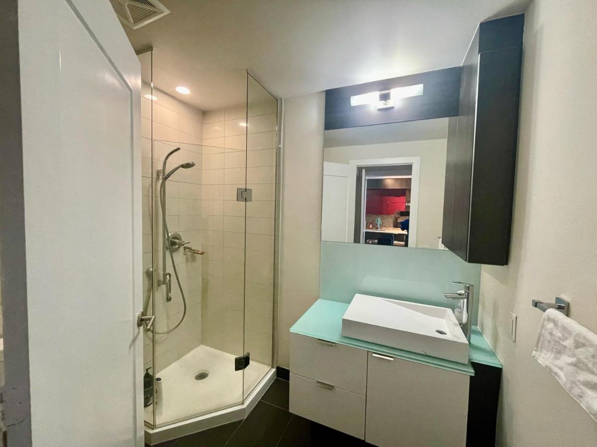 Two Br Two Ba Condo Face To Cn Tower Step To Rogers Centre Τορόντο Εξωτερικό φωτογραφία